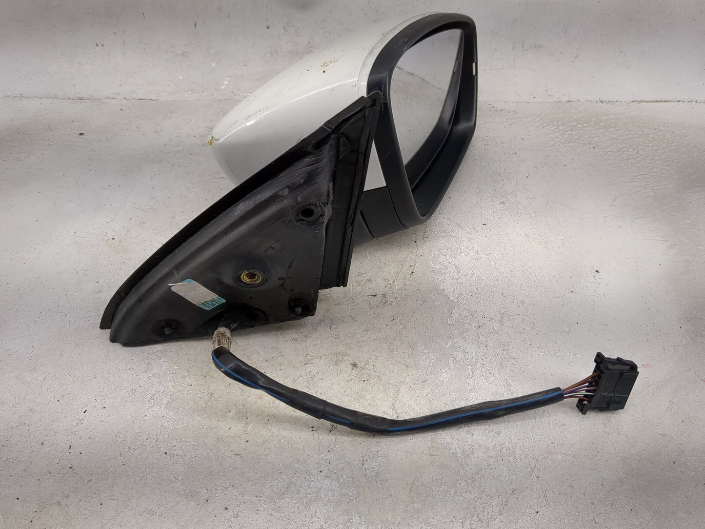 2011-2016 Volkswagen Jetta Passenger Side View Mirror - Right Door Mirror OEM Used - Oemusedautoparts1.com