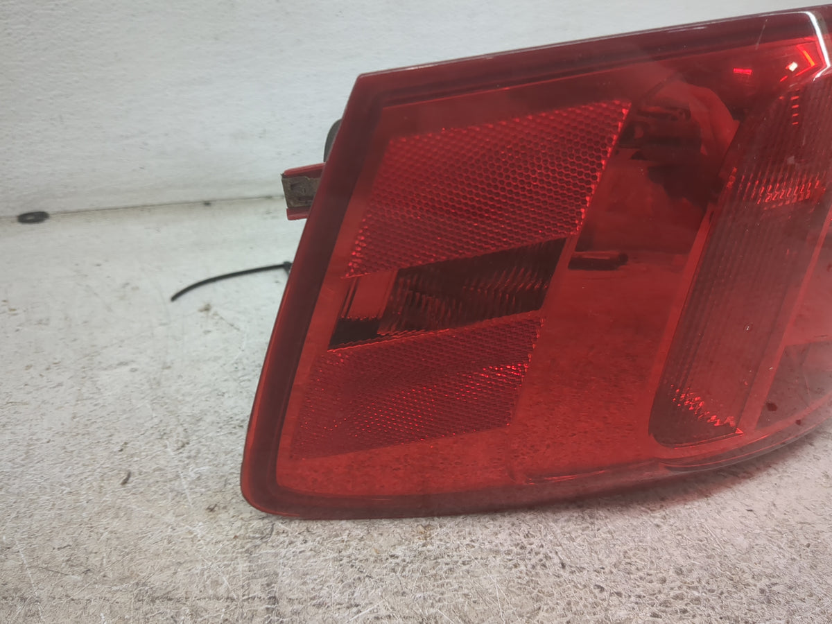 2011-2014 Volkswagen Jetta Tail Light Assembly Passenger Right OEM Fits Fits 2011 2012 2013 2014 OEM Used Auto Parts - Oemus