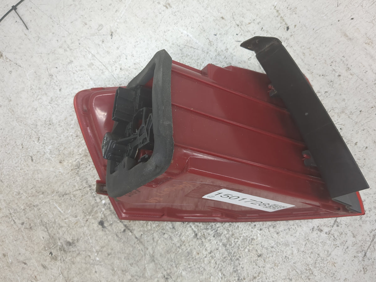 2011-2014 Volkswagen Jetta Tail Light Assembly Passenger Right OEM Fits Fits 2011 2012 2013 2014 OEM Used Auto Parts - Oemus
