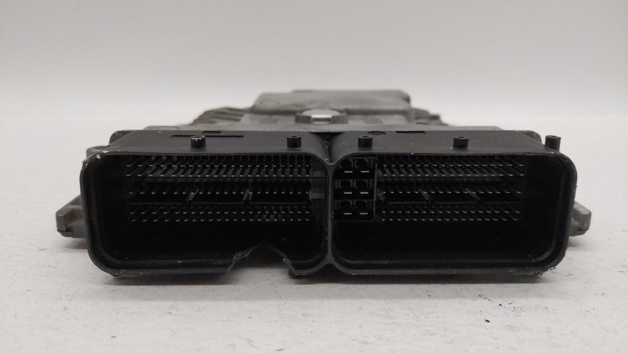 2014 Volkswagen Jetta PCM Engine Control Computer ECU ECM PCU OEM P/N:06K 906 070 C 06K 907 425, 06K 906 070 F Fits OEM Used
