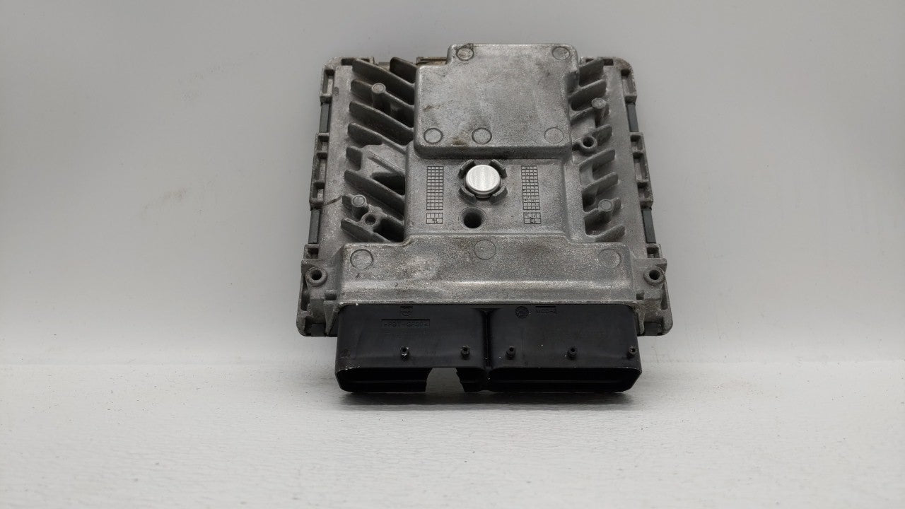 2014 Volkswagen Jetta PCM Engine Control Computer ECU ECM PCU OEM P/N:06K 906 070 C 06K 907 425, 06K 906 070 F Fits OEM Used