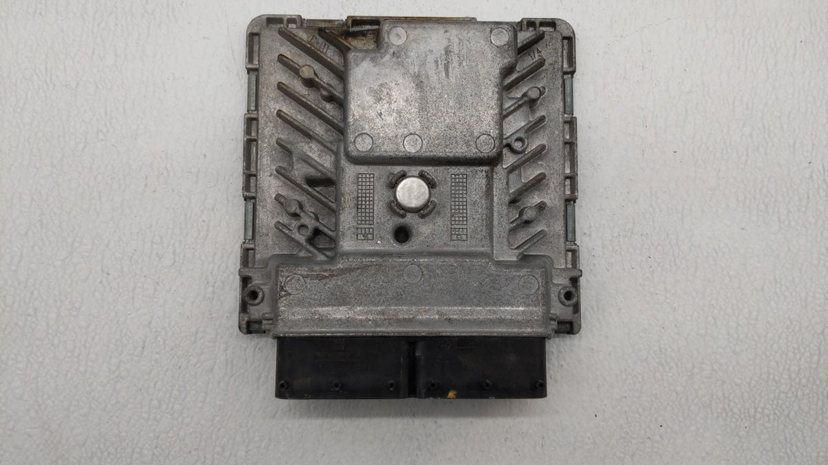 2014 Volkswagen Jetta PCM Engine Control Computer ECU ECM PCU OEM P/N:06K 906 070 C 06K 907 425, 06K 906 070 F OEM Used Auto