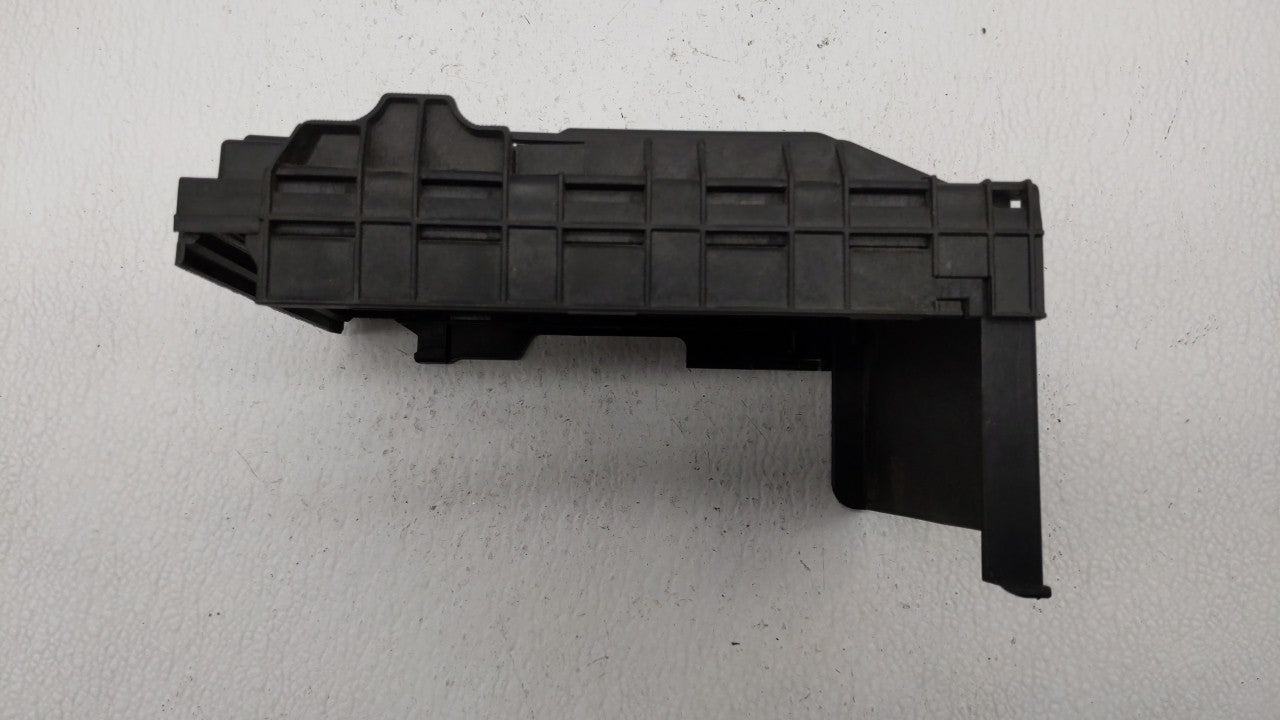 2014 Volkswagen Jetta FUSEBOX COVER - Oemusedautoparts1.com