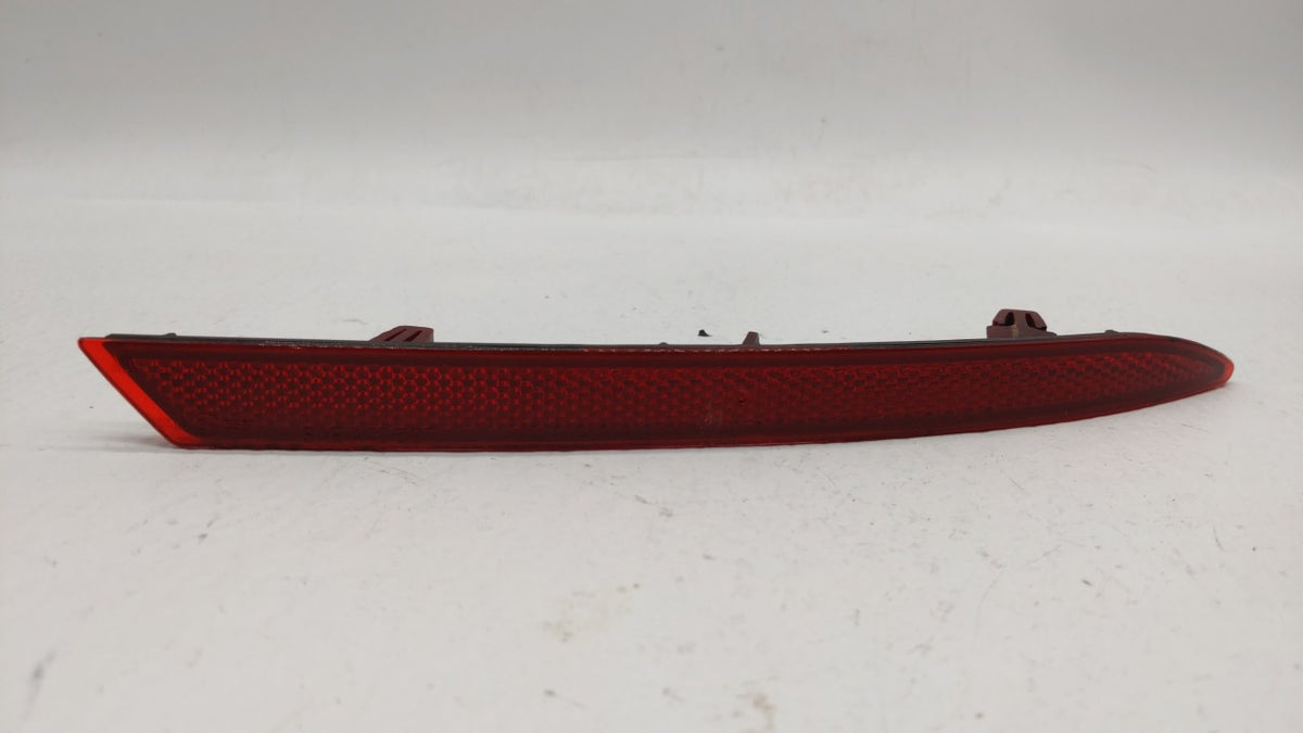 2014 Volkswagen Jetta Rear Bumper Reflector 204794 - Oemusedautoparts1.com