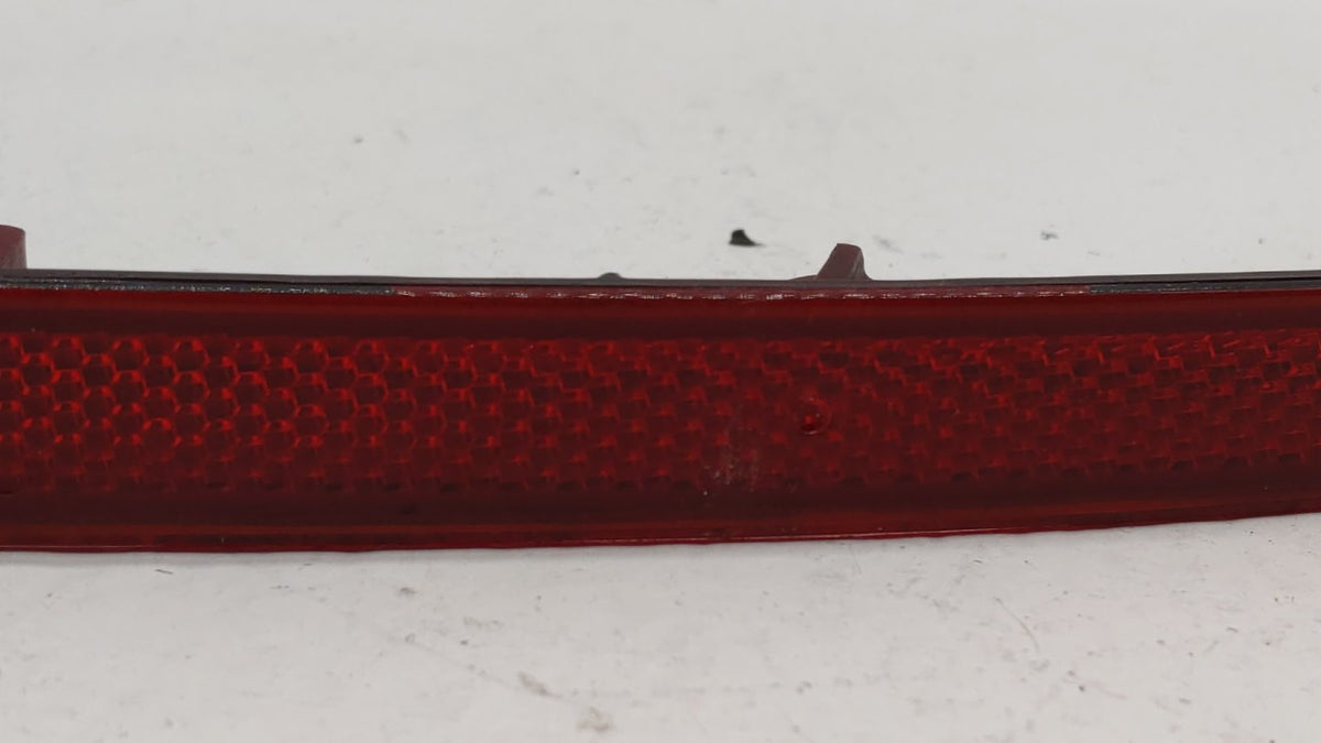 2014 Volkswagen Jetta Rear Bumper Reflector 204794 - Oemusedautoparts1.com