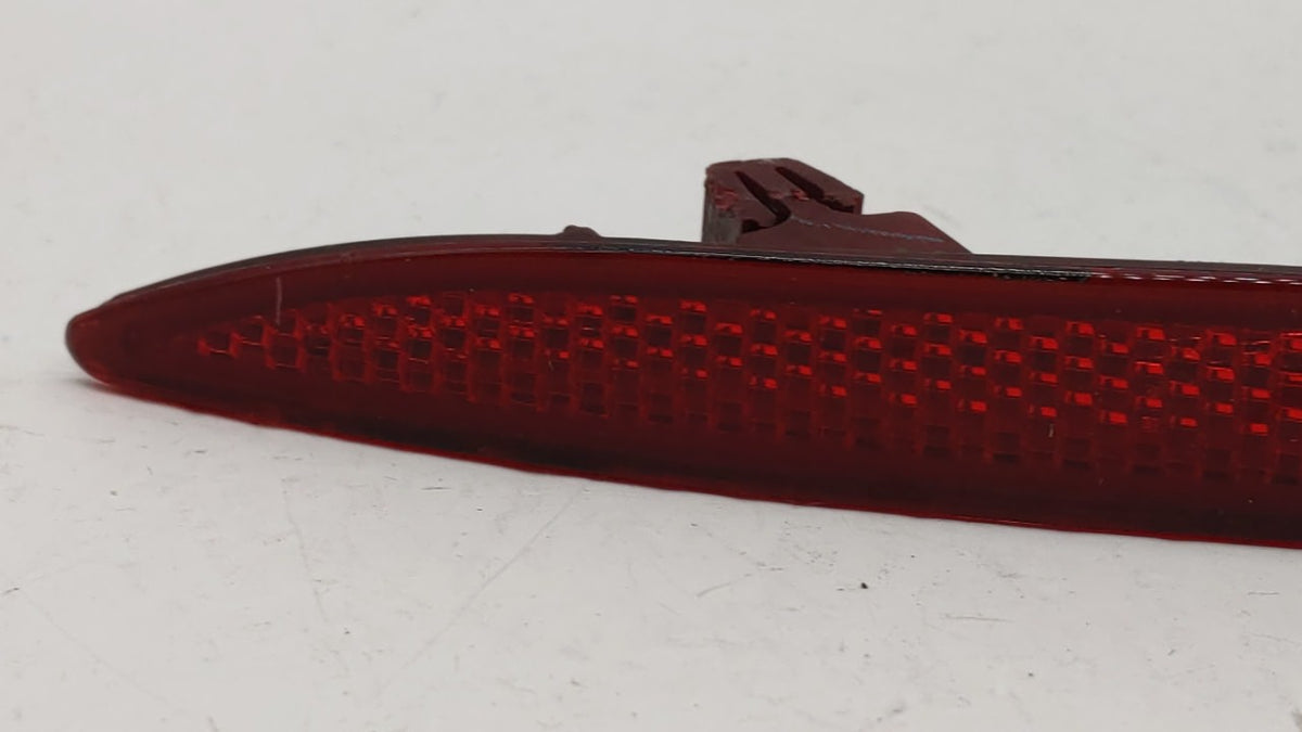 2014 Volkswagen Jetta Rear Bumper Reflector 204795 - Oemusedautoparts1.com