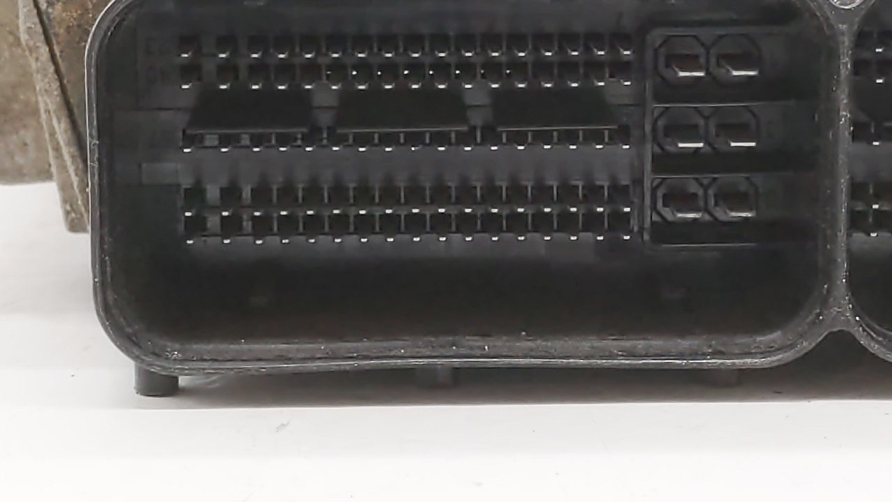 2014 Volkswagen Jetta PCM Engine Control Computer ECU ECM PCU OEM P/N:06K 906 070 C 06K 907 425, 06K 906 070 F Fits OEM Used