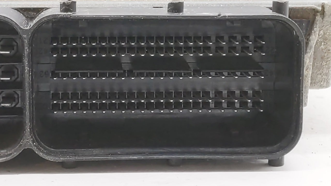 2014 Volkswagen Jetta PCM Engine Control Computer ECU ECM PCU OEM P/N:06K 906 070 C 06K 907 425, 06K 906 070 F Fits OEM Used