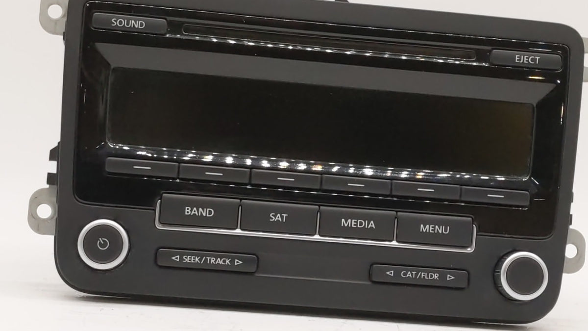 2014-2014 Volkswagen Jetta Am Fm Cd Player Radio Receiver 266637 - Oemusedautoparts1.com