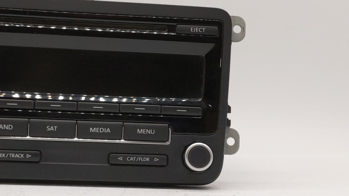 2014-2014 Volkswagen Jetta Am Fm Cd Player Radio Receiver 266637 - Oemusedautoparts1.com