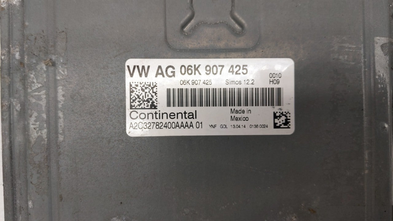 2014 Volkswagen Jetta PCM Engine Control Computer ECU ECM PCU OEM P/N:06K 906 070 C 06K 907 425, 06K 906 070 F Fits OEM Used