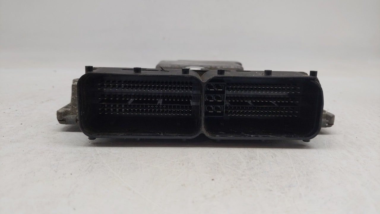 2014 Volkswagen Jetta PCM Engine Control Computer ECU ECM PCU OEM P/N:06K 906 070 C 06K 907 425, 06K 906 070 F Fits OEM Used