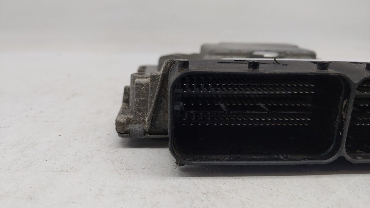 2014 Volkswagen Jetta PCM Engine Control Computer ECU ECM PCU OEM P/N:06K 906 070 C 06K 907 425, 06K 906 070 F Fits OEM Used