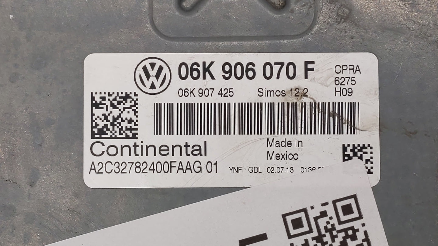 2014 Volkswagen Jetta PCM Engine Control Computer ECU ECM PCU OEM P/N:06K 906 070 C 06K 907 425, 06K 906 070 F Fits OEM Used