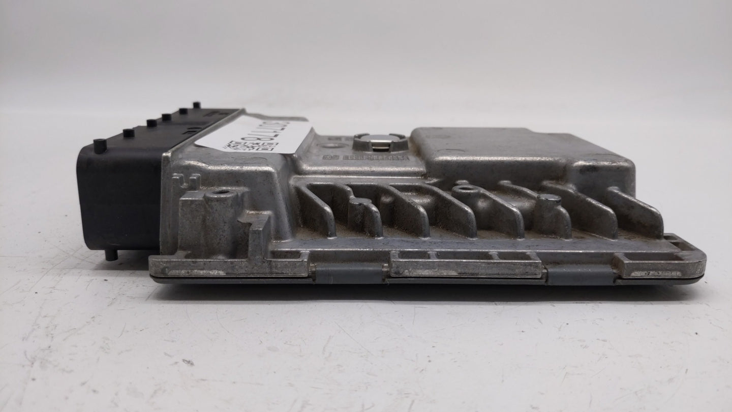 2014 Volkswagen Jetta PCM Engine Control Computer ECU ECM PCU OEM P/N:06K 906 070 C 06K 907 425, 06K 906 070 F Fits OEM Used