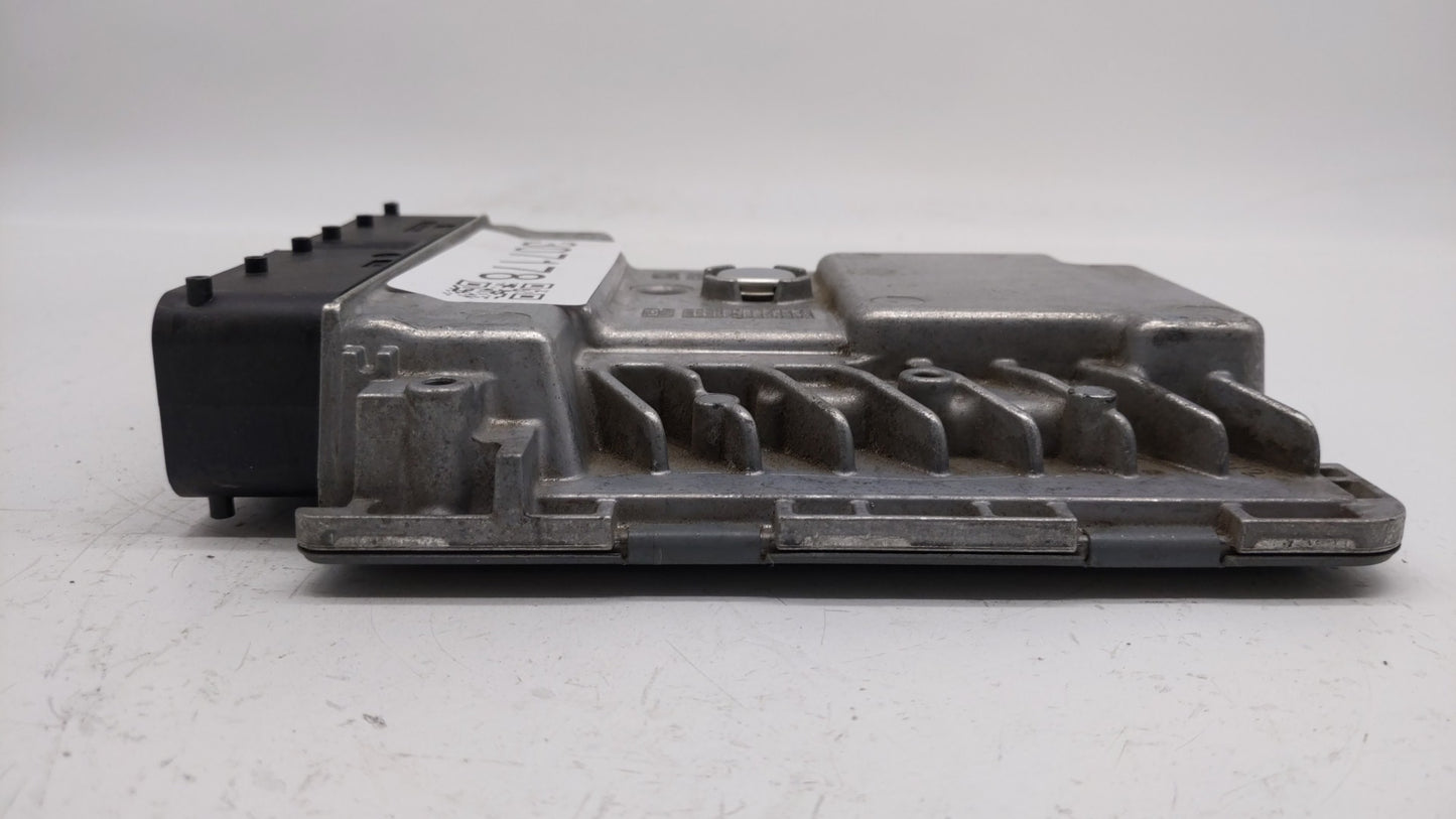 2014 Volkswagen Jetta PCM Engine Control Computer ECU ECM PCU OEM P/N:06K 906 070 C 06K 907 425, 06K 906 070 F Fits OEM Used