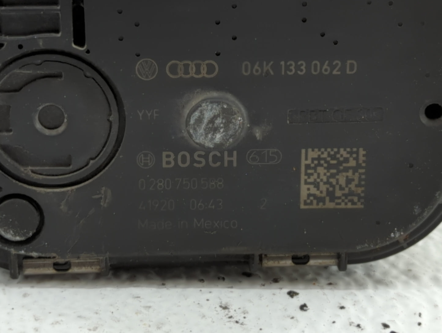 2014-2017 Volkswagen Jetta Throttle Body P/N:0 280 750 718 0 280 750590, 06K 133 062 D Fits Fits 2014 2015 2016 2017 OEM Use