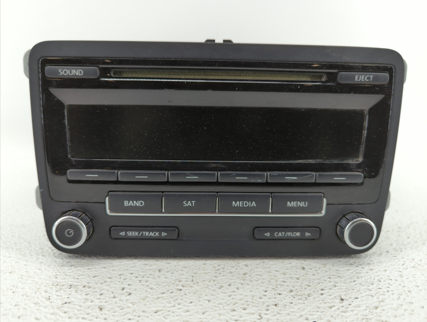 2014-2014 Volkswagen Jetta Am Fm Cd Player Radio Receiver - Oemusedautoparts1.com