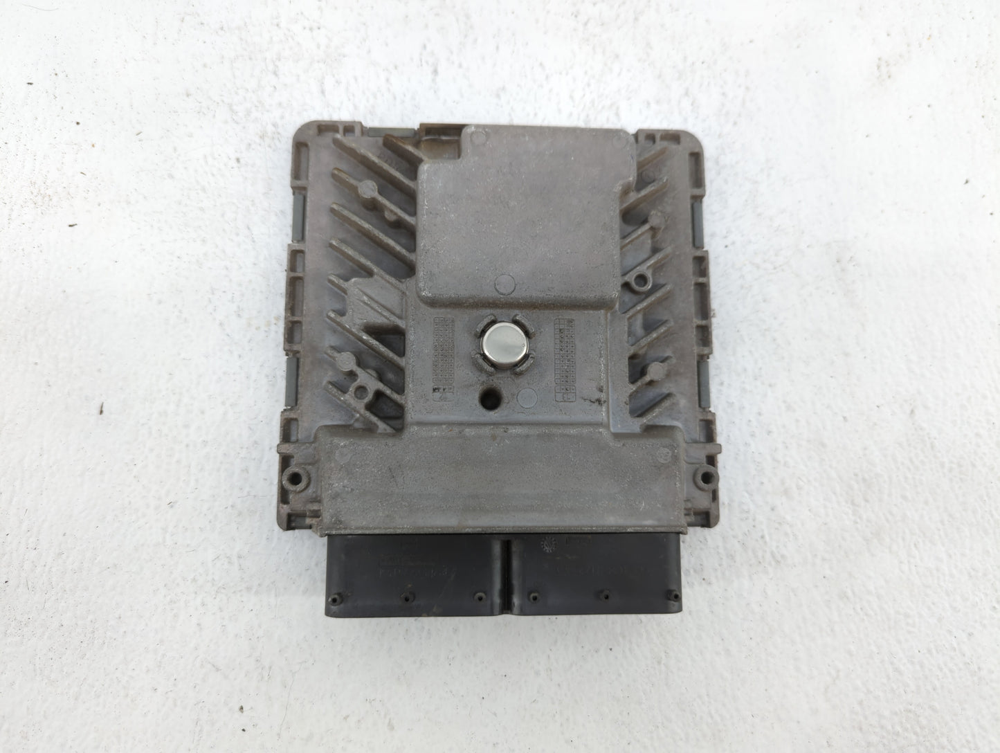 2014 Volkswagen Jetta PCM Engine Control Computer ECU ECM PCU OEM P/N:06K 906 070 C 06K 907 425, 06K 906 070 F Fits OEM Used