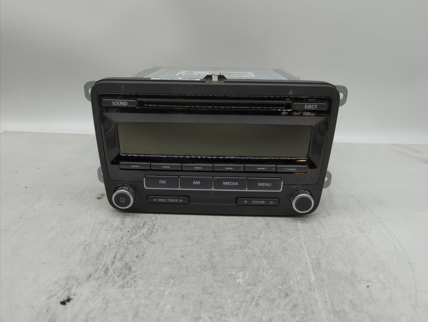 2011-2014 Volkswagen Jetta Am Fm Cd Player Radio Receiver - Oemusedautoparts1.com