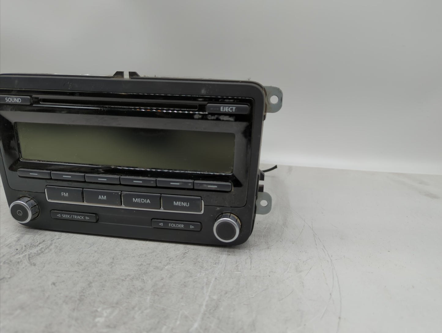 2011-2014 Volkswagen Jetta Am Fm Cd Player Radio Receiver - Oemusedautoparts1.com