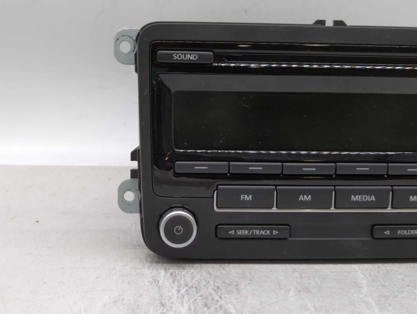 2011-2014 Volkswagen Jetta Am Fm Cd Player Radio Receiver - Oemusedautoparts1.com