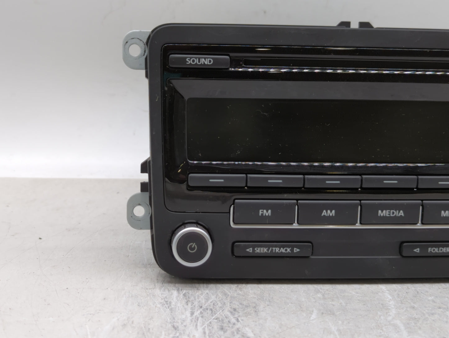 2011-2014 Volkswagen Jetta Am Fm Cd Player Radio Receiver - Oemusedautoparts1.com
