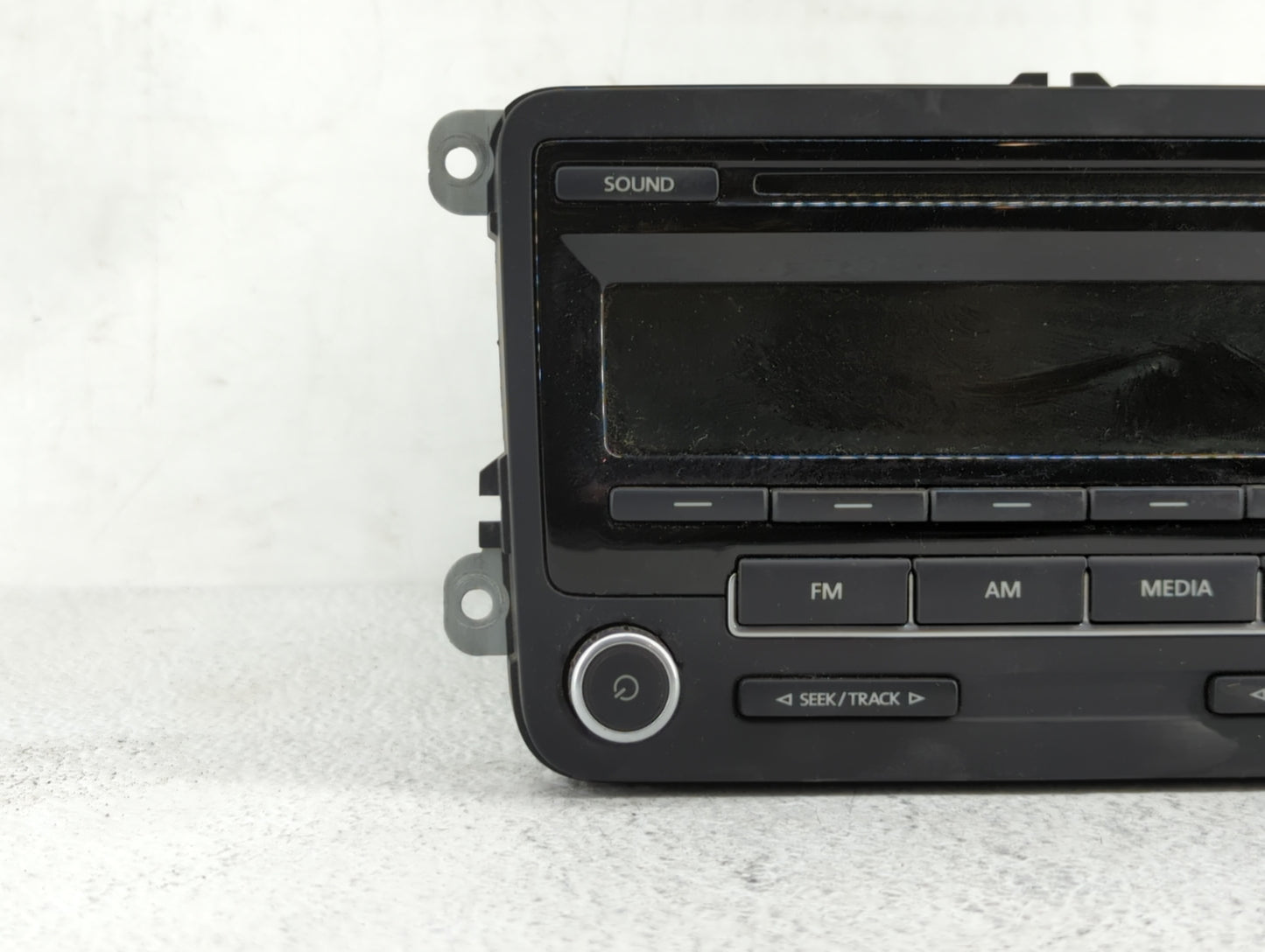 2011-2014 Volkswagen Jetta Am Fm Cd Player Radio Receiver - Oemusedautoparts1.com