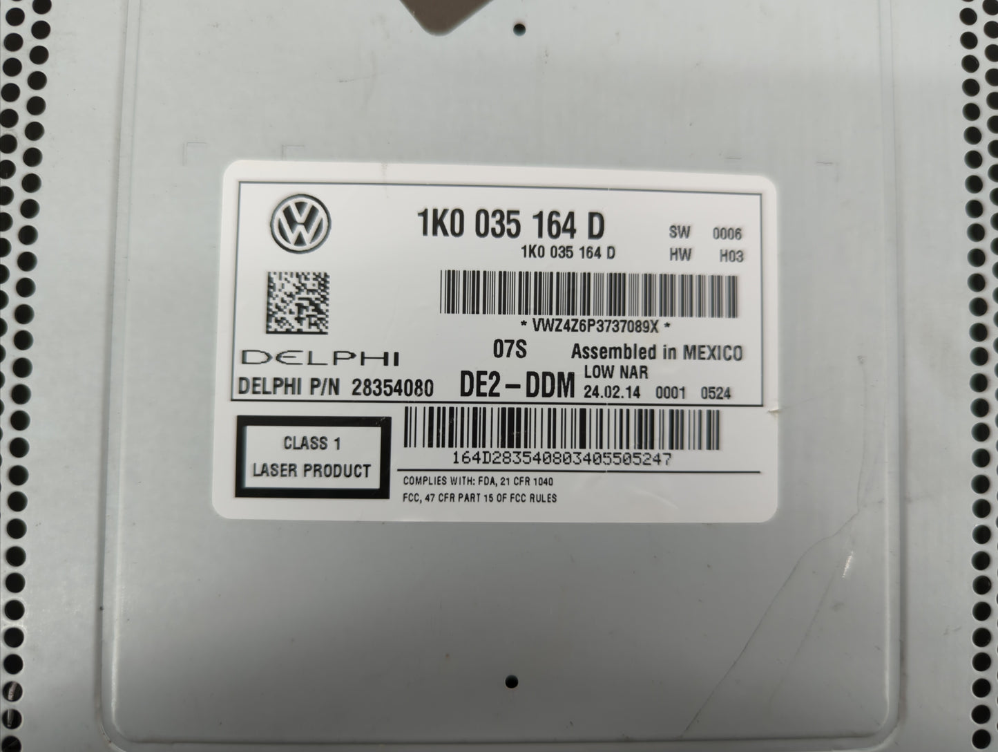 2011-2014 Volkswagen Jetta Radio AM FM Cd Player Receiver Replacement P/N:1K0 035 164 F 1K0035164D Fits OEM Used Auto Parts 