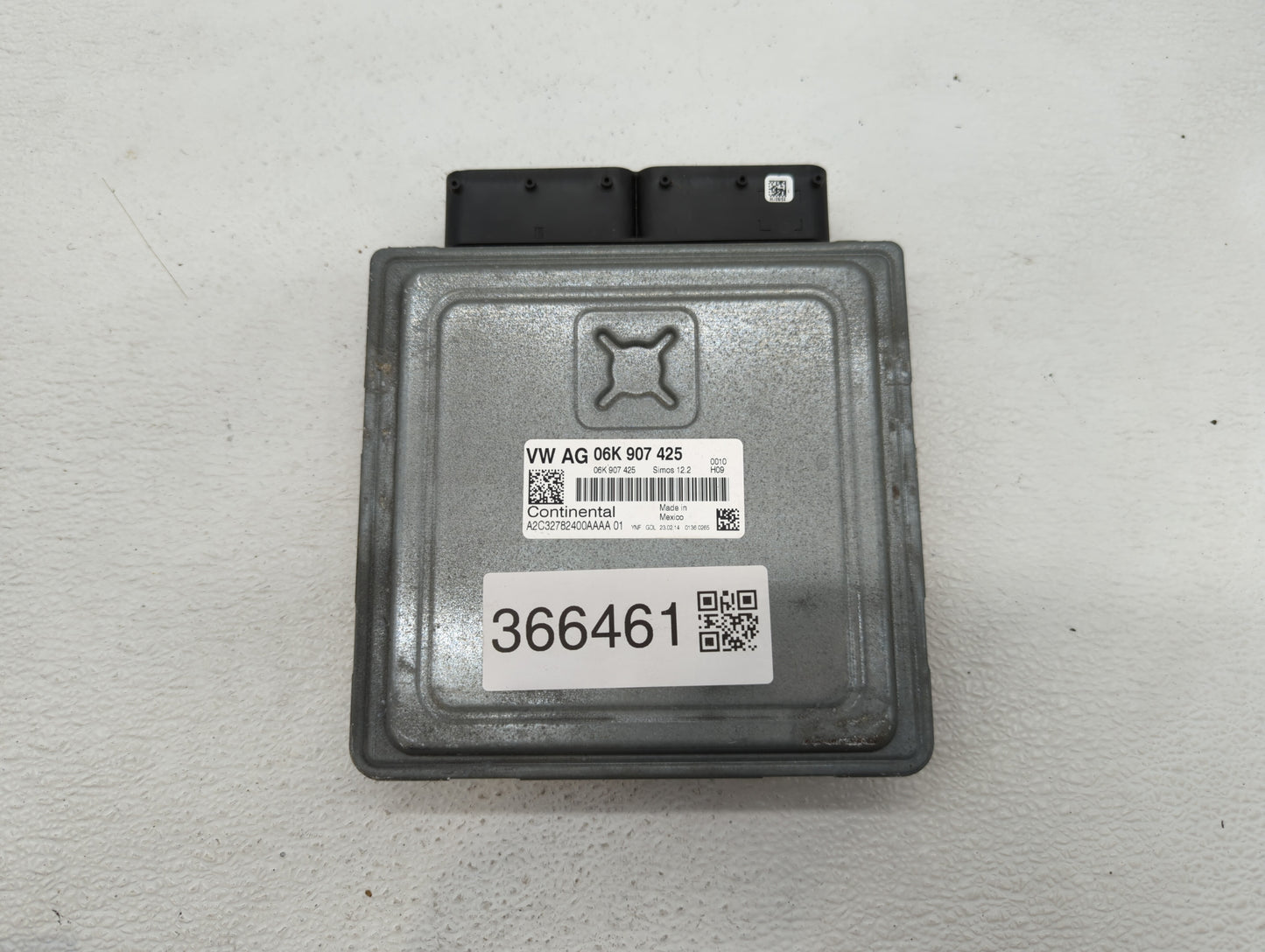 2014 Volkswagen Jetta PCM Engine Control Computer ECU ECM PCU OEM P/N:06K 906 070 C 06K 907 425, 06K 906 070 F Fits OEM Used