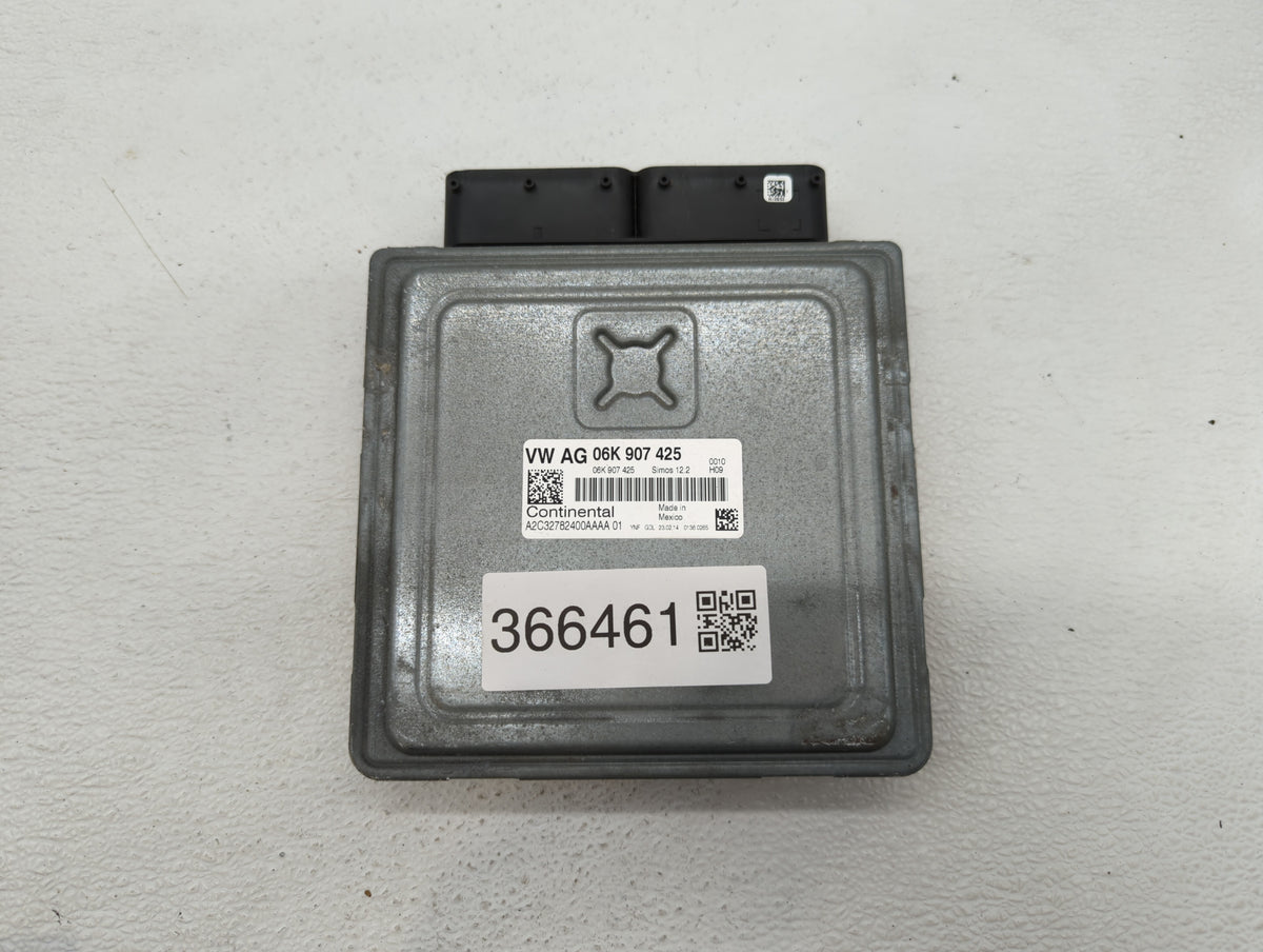 2014 Volkswagen Jetta PCM Engine Control Computer ECU ECM PCU OEM P/N:06K 906 070 C 06K 907 425, 06K 906 070 F OEM Used Auto