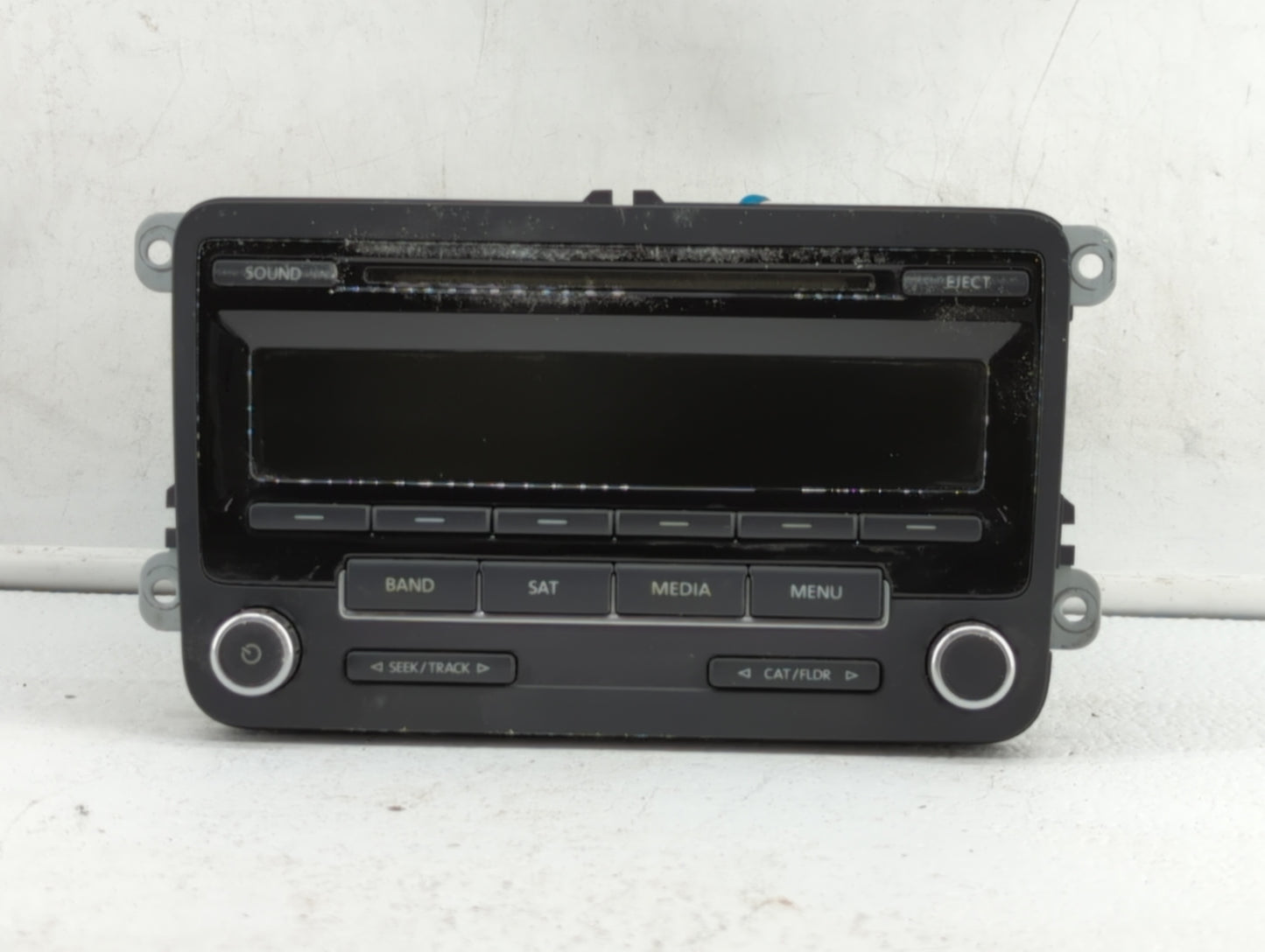 2014-2014 Volkswagen Jetta Am Fm Cd Player Radio Receiver - Oemusedautoparts1.com