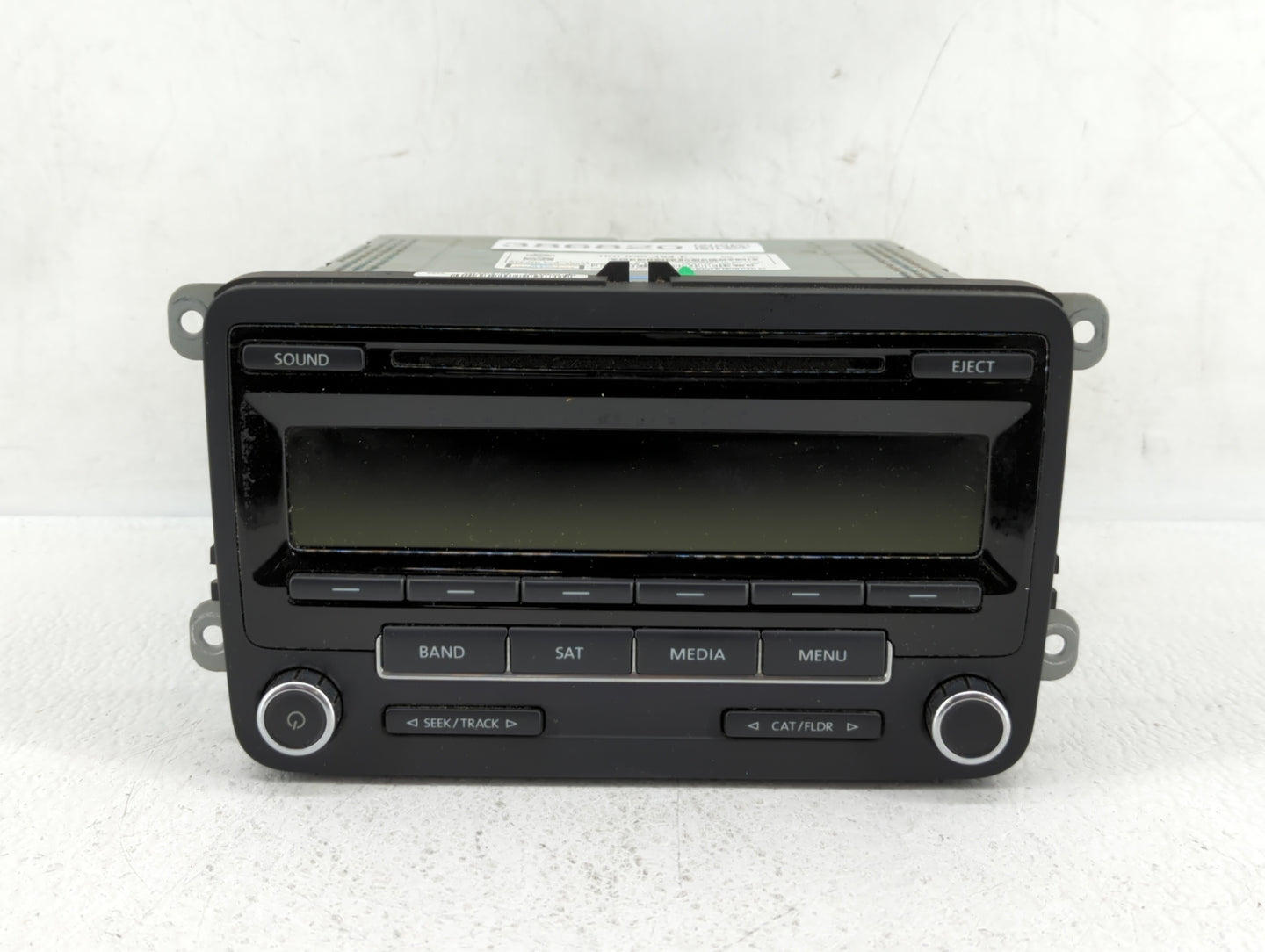 2014-2014 Volkswagen Jetta Am Fm Cd Player Radio Receiver - Oemusedautoparts1.com
