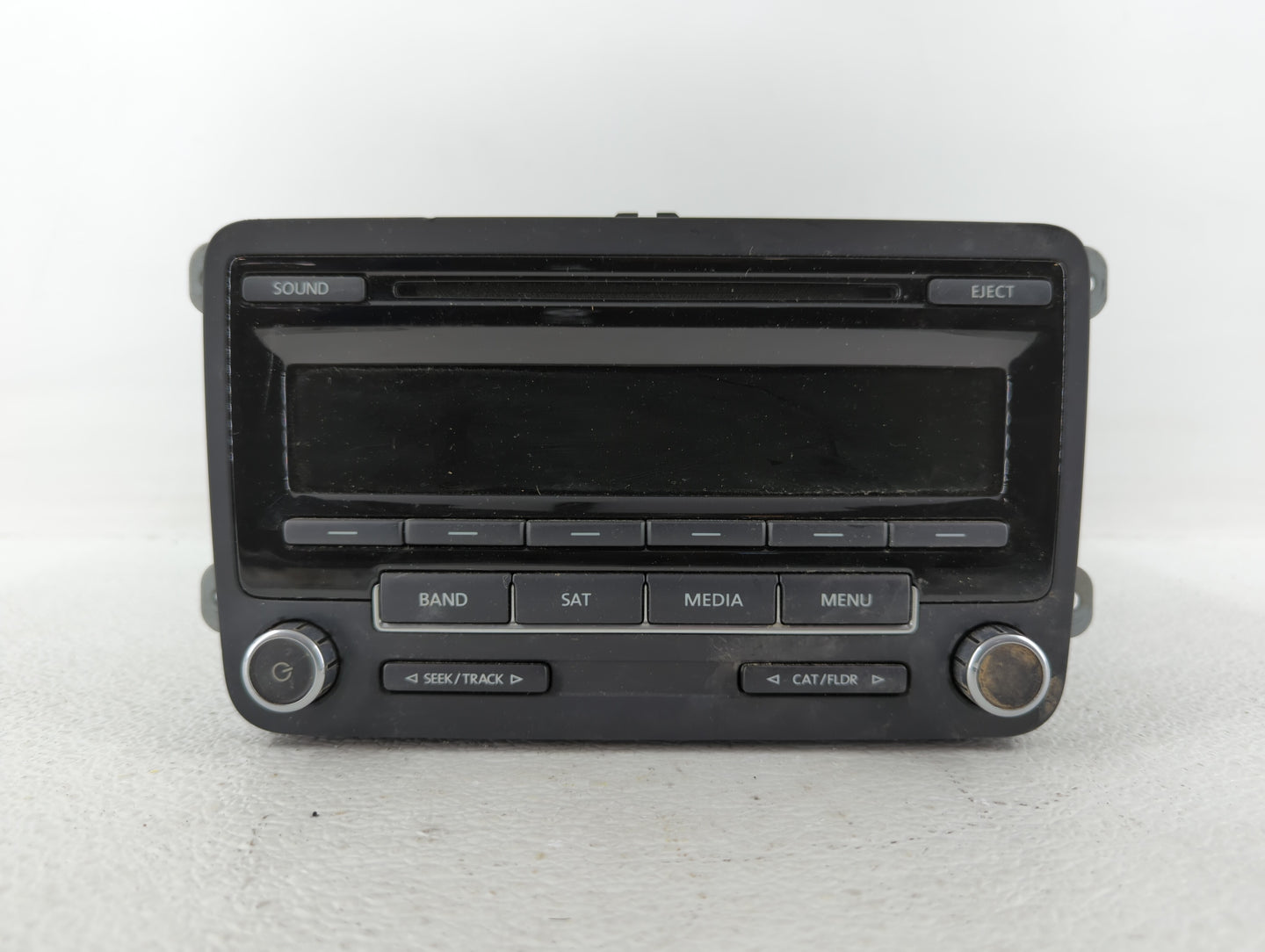 2014-2014 Volkswagen Jetta Am Fm Cd Player Radio Receiver - Oemusedautoparts1.com