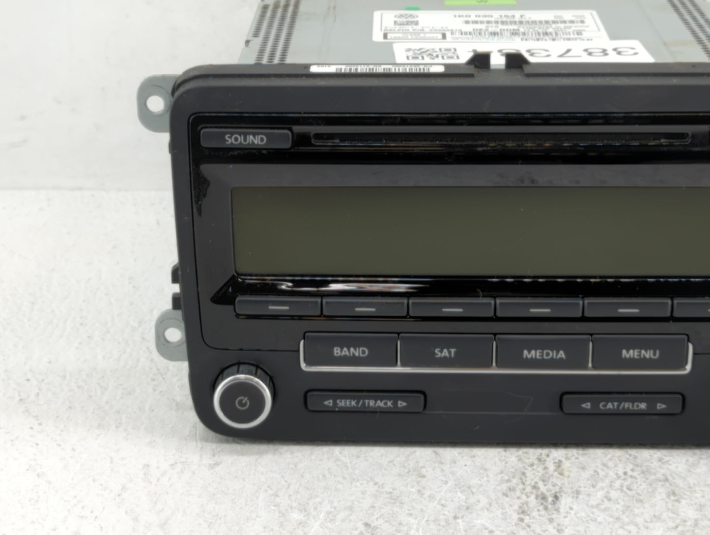 2014-2014 Volkswagen Jetta Am Fm Cd Player Radio Receiver - Oemusedautoparts1.com