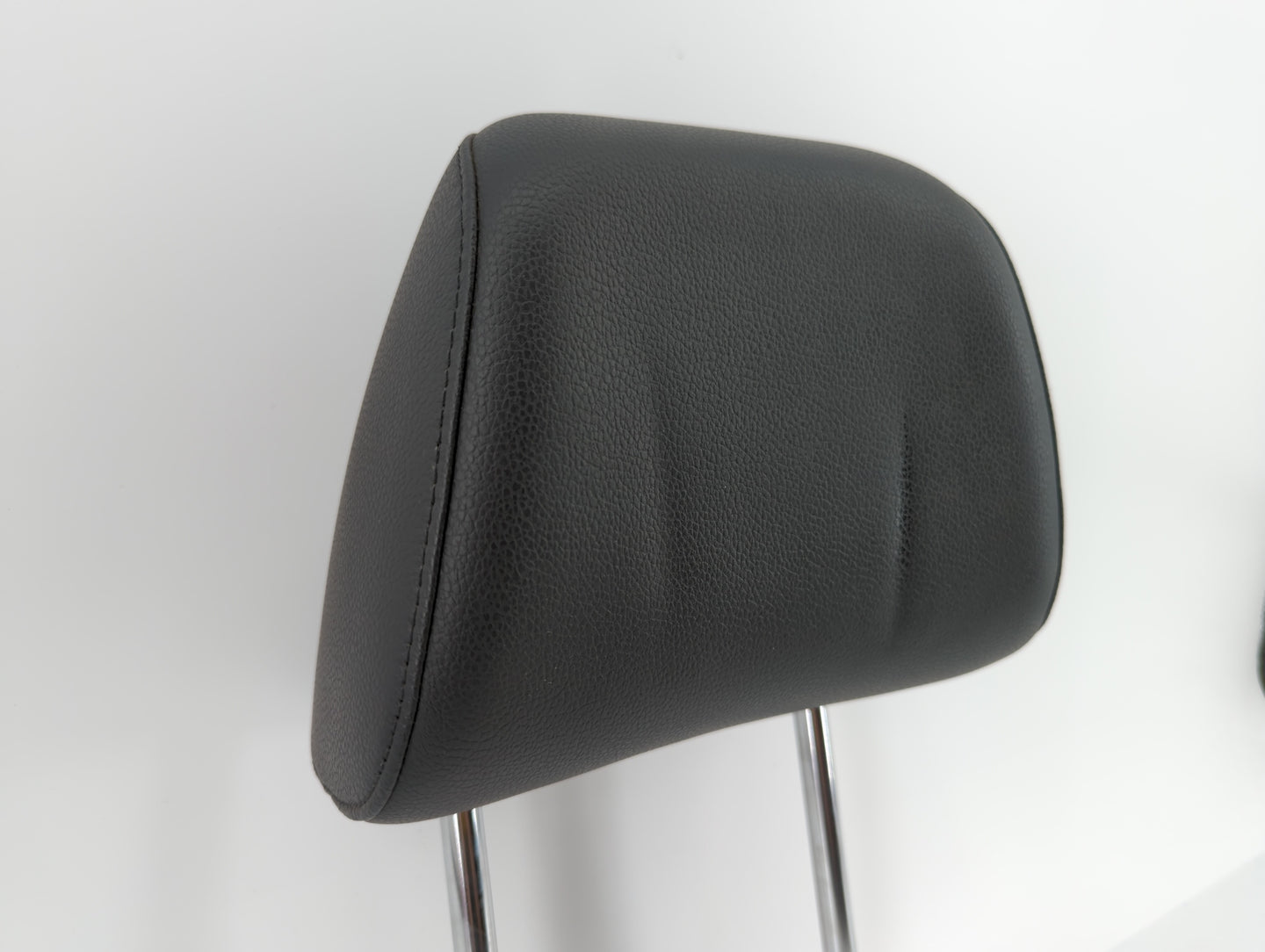 2014 Volkswagen Jetta Headrest Head Rest Rear Seat Fits Fits 2000 2001 OEM Used Auto Parts - Oemusedautoparts1.com