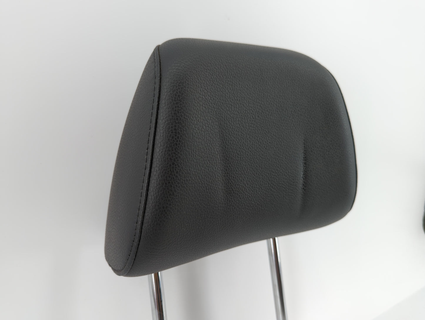 2014 Volkswagen Jetta Headrest Head Rest Rear Seat Fits Fits 2000 2001 OEM Used Auto Parts - Oemusedautoparts1.com