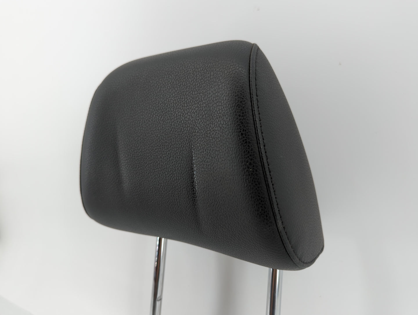 2014 Volkswagen Jetta Headrest Head Rest Rear Seat Fits Fits 2000 2001 OEM Used Auto Parts - Oemusedautoparts1.com