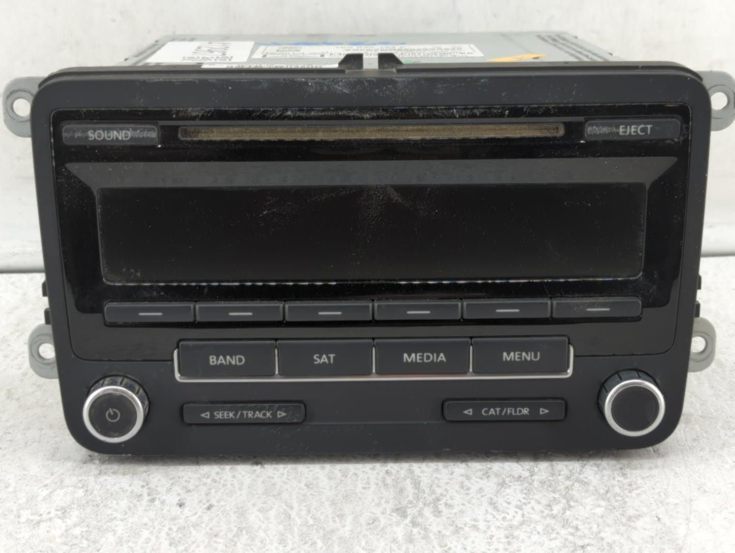 2014-2014 Volkswagen Jetta Am Fm Cd Player Radio Receiver - Oemusedautoparts1.com