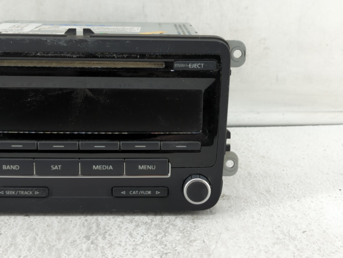 2014-2014 Volkswagen Jetta Am Fm Cd Player Radio Receiver 412967 - Oemusedautoparts1.com