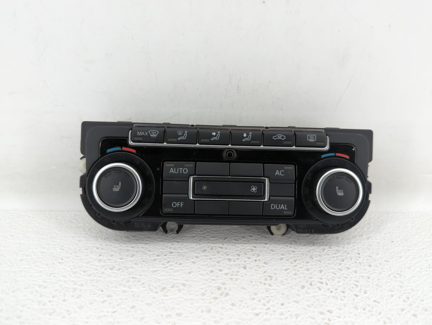 2012-2014 Volkswagen Jetta Climate Control Module Temperature AC/Heater Replacement P/N:5HB 011 257-37 5HB 011 257-67 Fits O
