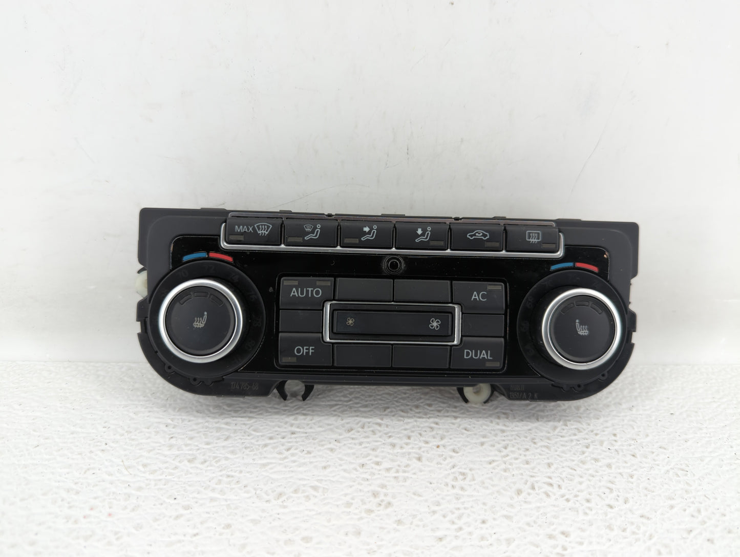 2012-2014 Volkswagen Jetta Climate Control Module Temperature AC/Heater Replacement P/N:5HB 011 257-37 5HB 011 257-67 Fits O