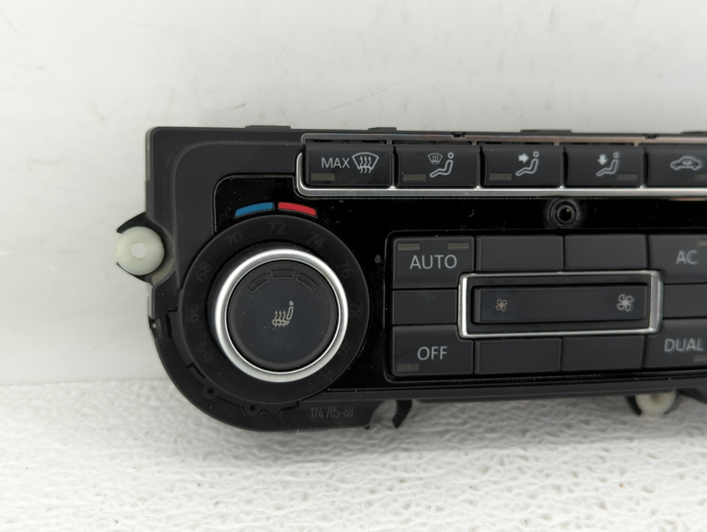 2012-2014 Volkswagen Jetta Climate Control Module Temperature AC/Heater Replacement P/N:5HB 011 257-37 5HB 011 257-67 Fits O
