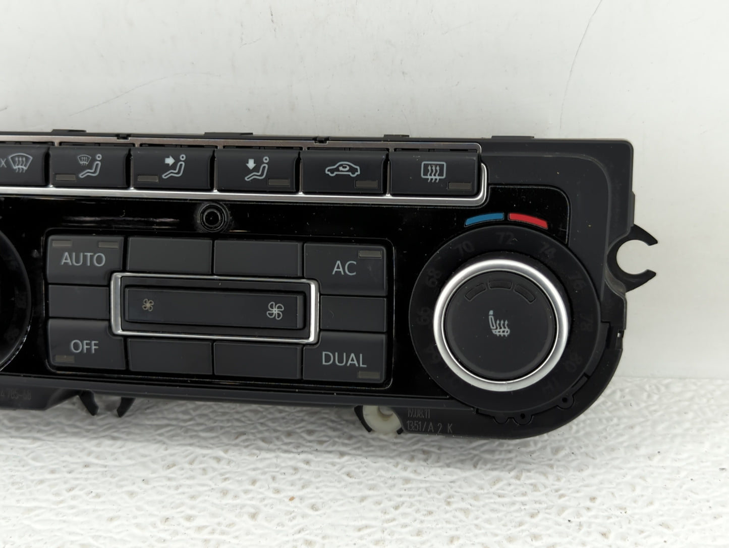 2012-2014 Volkswagen Jetta Climate Control Module Temperature AC/Heater Replacement P/N:5HB 011 257-37 5HB 011 257-67 Fits O