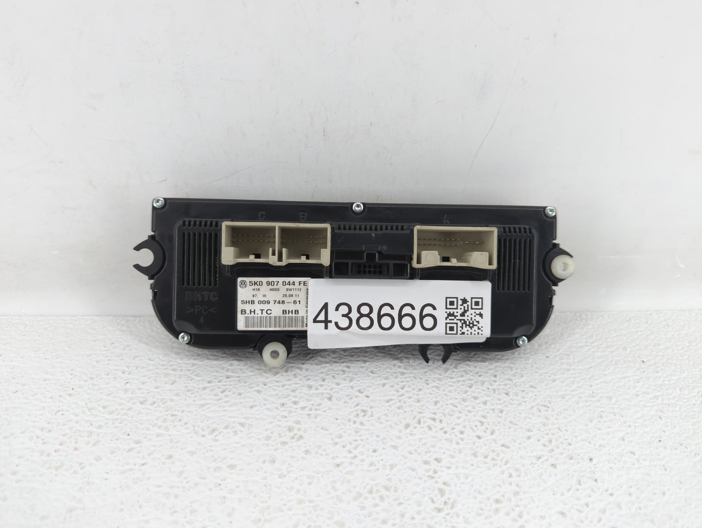 2012-2014 Volkswagen Jetta Climate Control Module Temperature AC/Heater Replacement P/N:5HB 011 257-37 5HB 011 257-67 Fits O