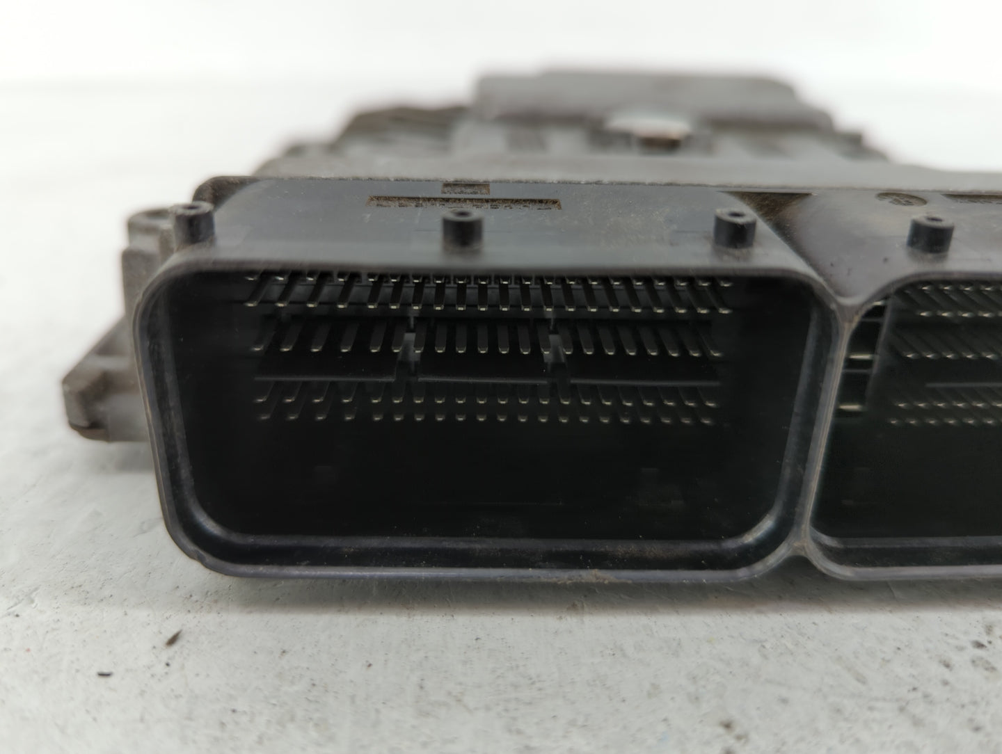 2014 Volkswagen Jetta PCM Engine Control Computer ECU ECM PCU OEM P/N:06K 906 070 C 06K 907 425, 06K 906 070 F Fits OEM Used