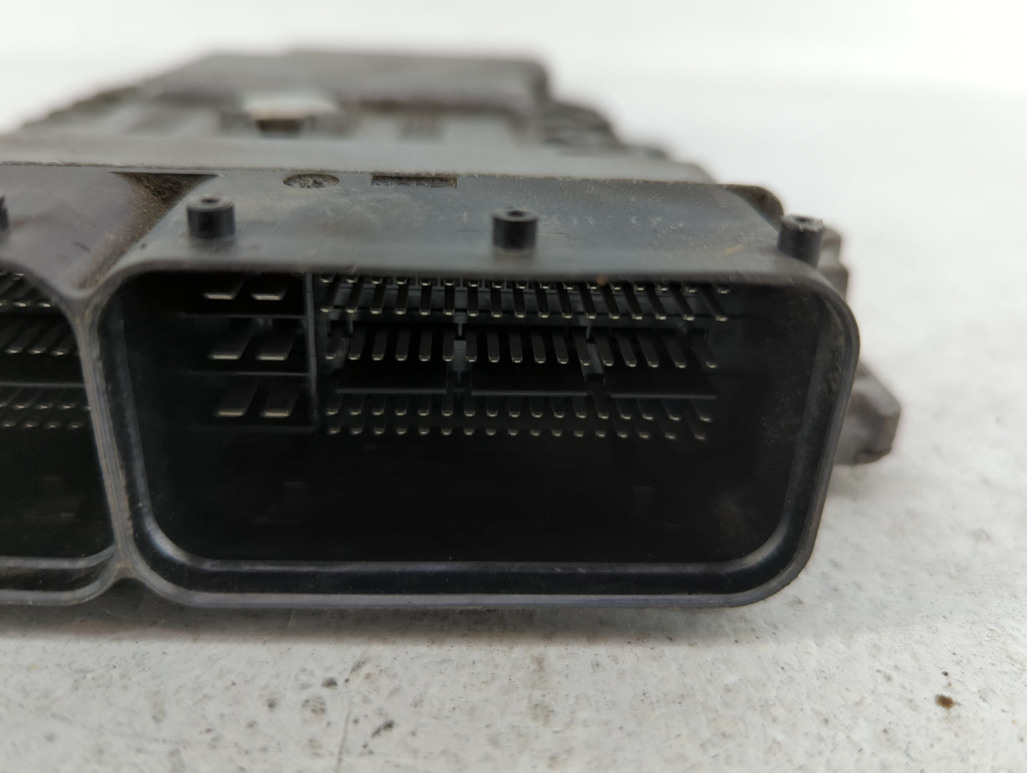 2014 Volkswagen Jetta PCM Engine Control Computer ECU ECM PCU OEM P/N:06K 906 070 C 06K 907 425, 06K 906 070 F Fits OEM Used