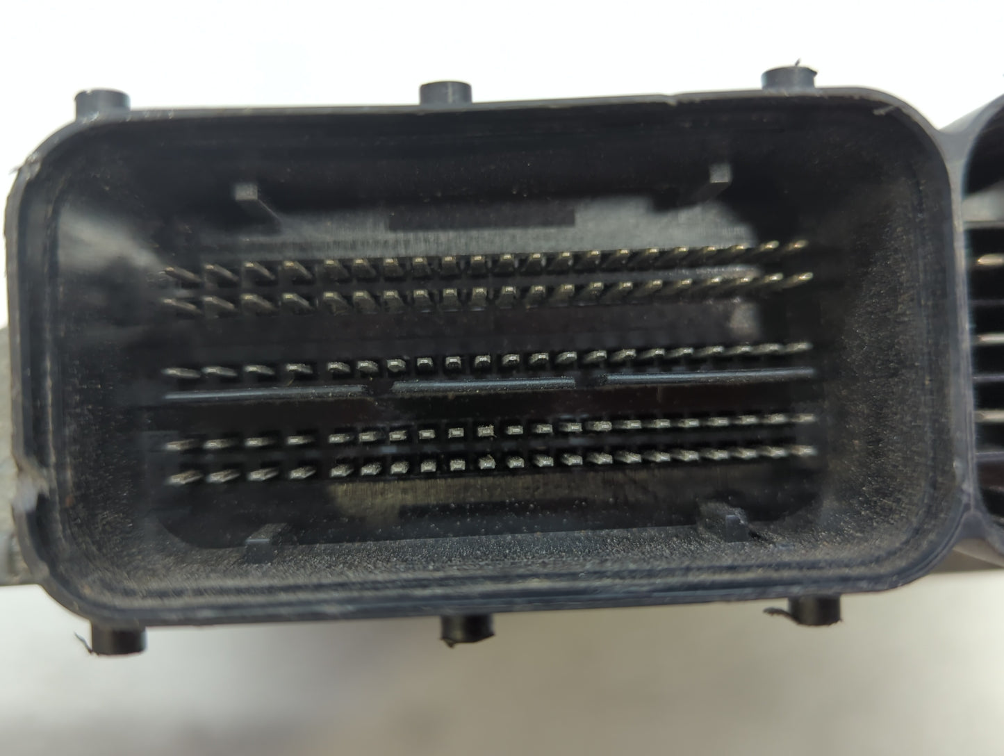 2014 Volkswagen Jetta PCM Engine Control Computer ECU ECM PCU OEM P/N:06K 906 070 C 06K 907 425, 06K 906 070 F Fits OEM Used
