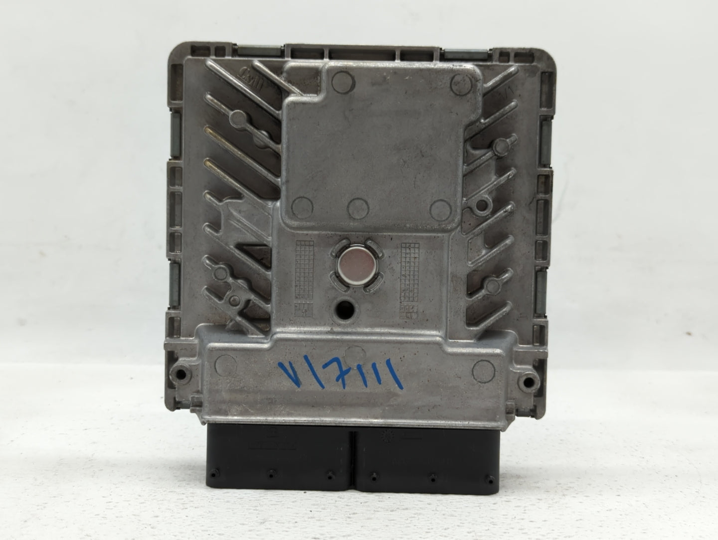 2014 Volkswagen Jetta PCM Engine Control Computer ECU ECM PCU OEM P/N:06K 907 425 06K 906 070 C, 06K 906 070 F Fits OEM Used