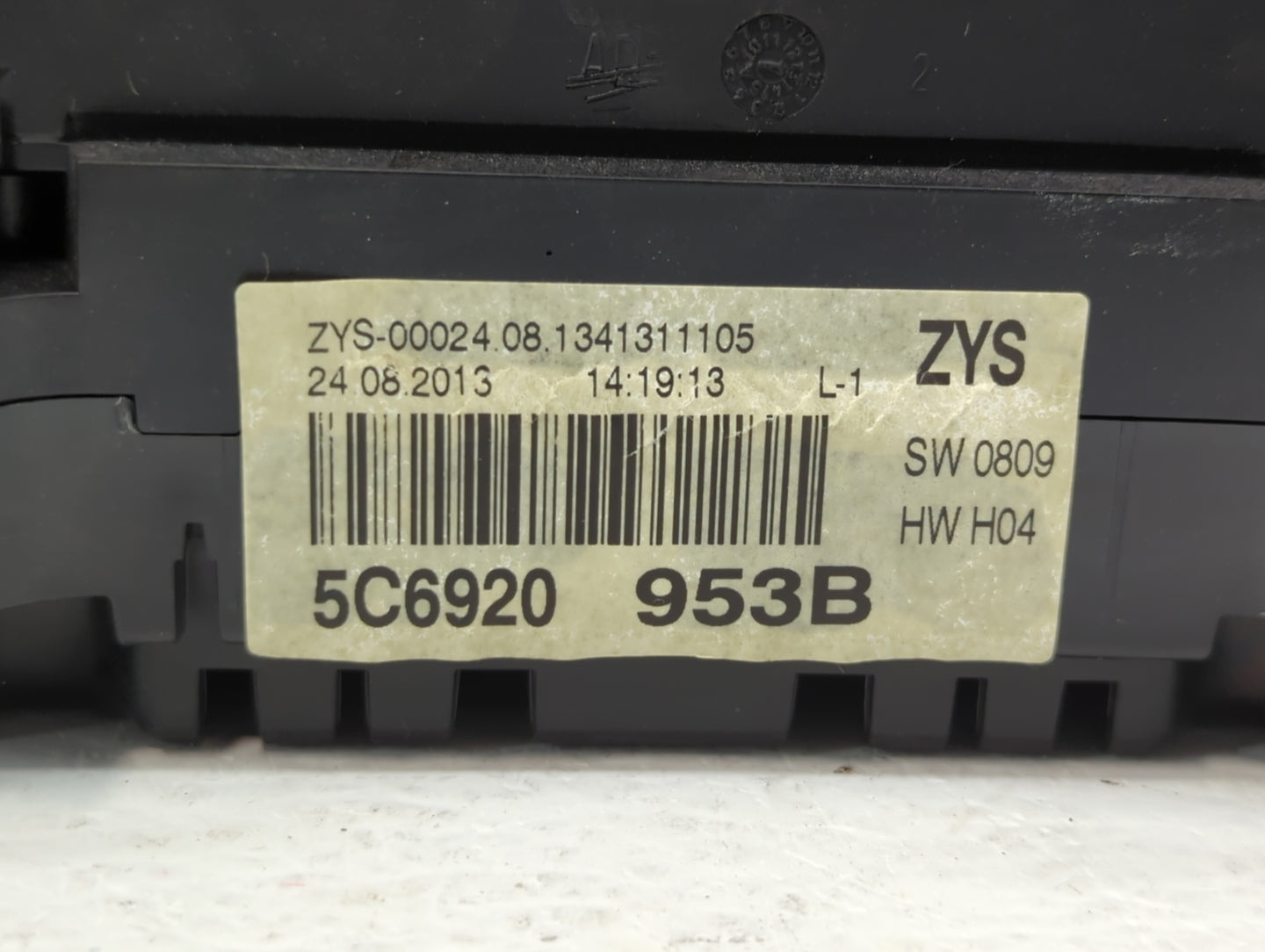 2014 Volkswagen Jetta Instrument Cluster Speedometer Gauges P/N:5C6920 953B 5C6920953B Fits OEM Used Auto Parts - Oemusedaut